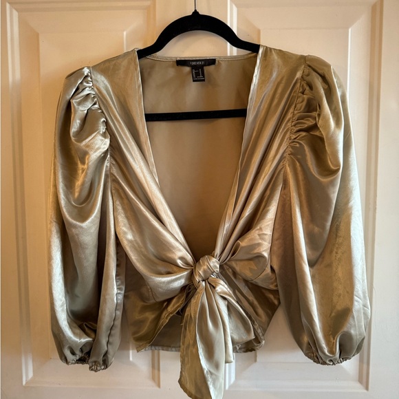 Forever 21 Tops - Forever 21 balloon long sleeves light shinny green Women's Top Medium ties front